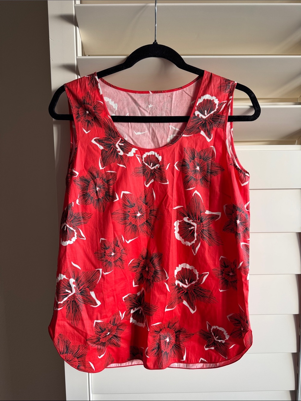 Piazza Sempione Red Floral Cotton Top! ❤️🖤🤍